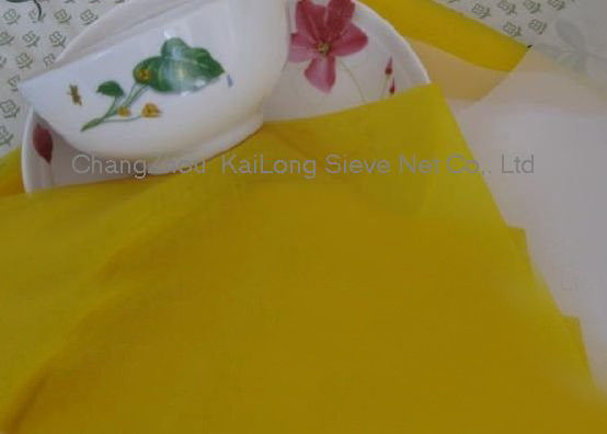 High Tension Monofilament Bolting Cloth Yellow 90T 230 Inch , Low Elongation